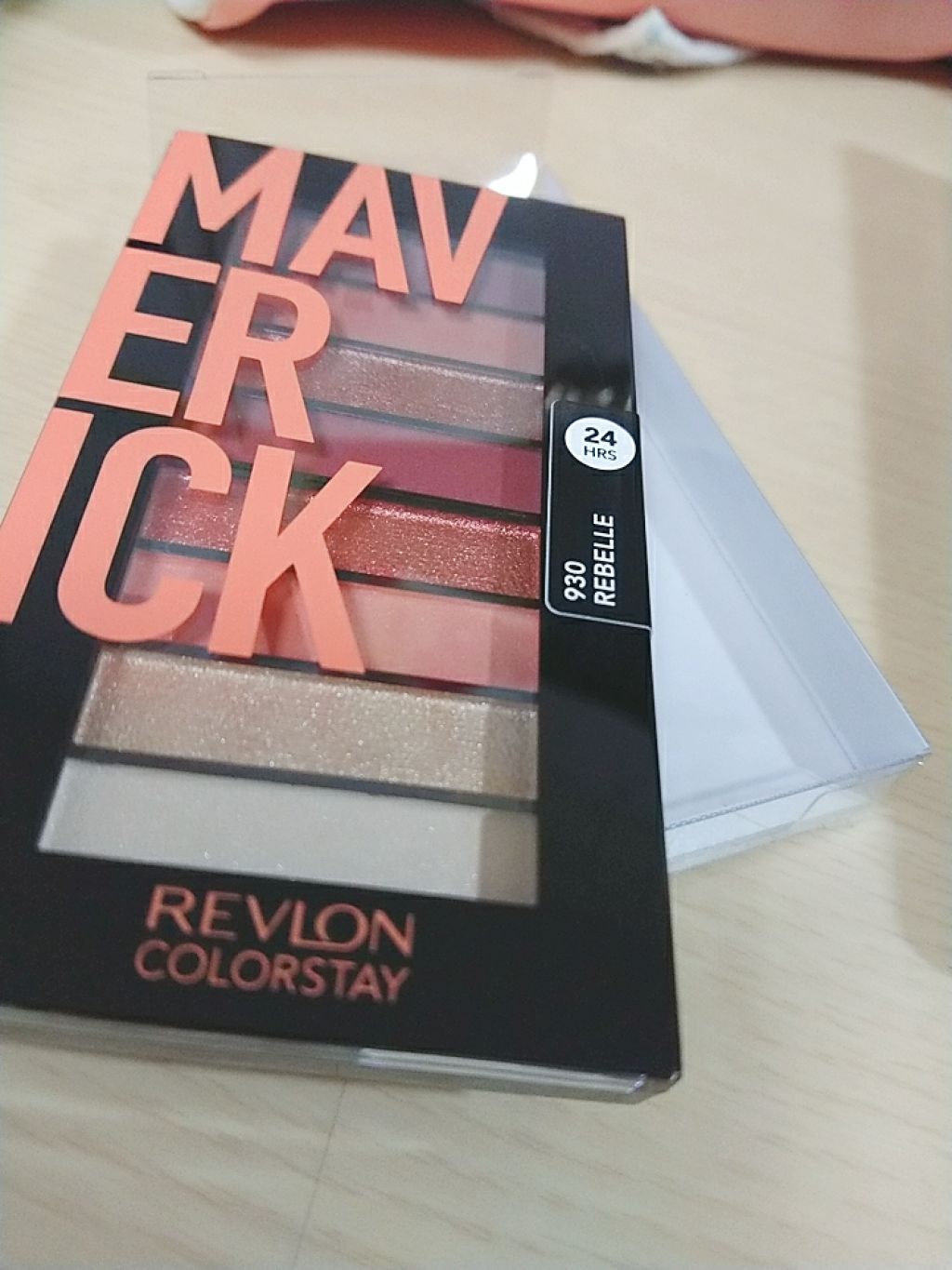 カラーステイ ルックス ブック パレット/REVLON/アイシャドウパレットを使ったクチコミ(1枚目)