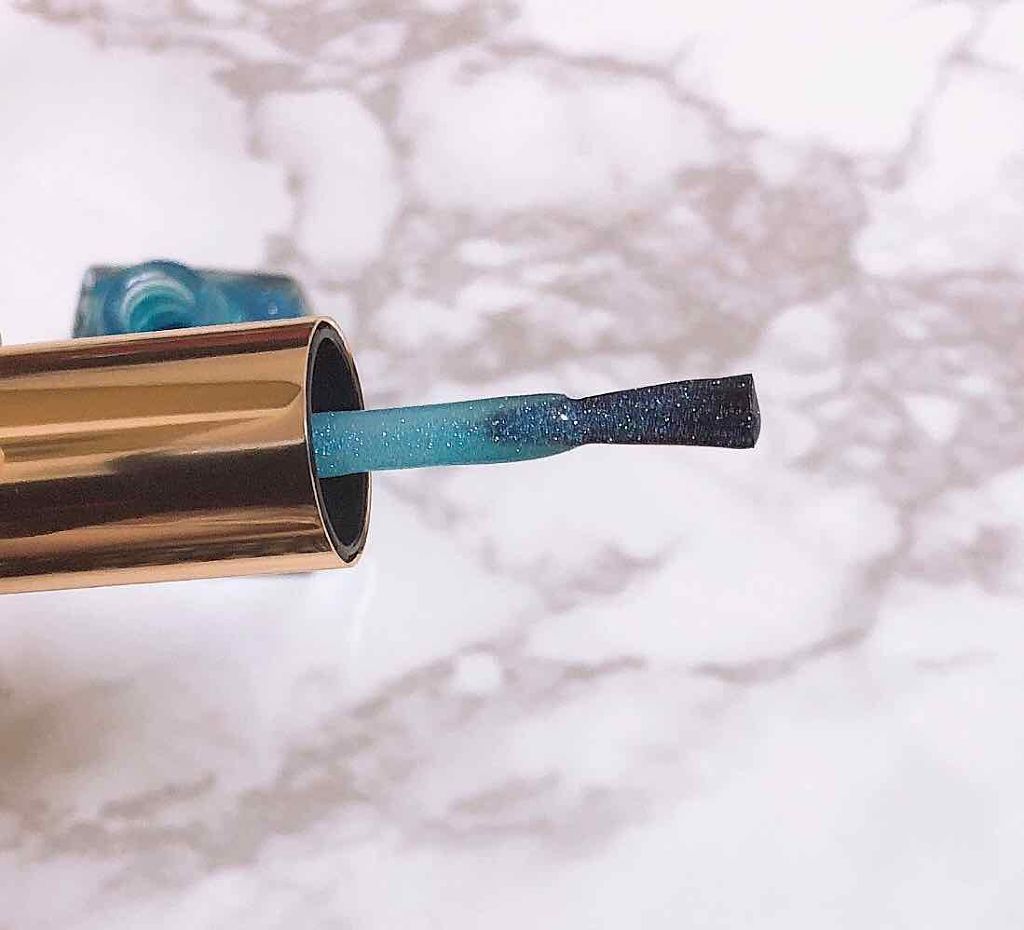 コンスピキュアス ネイルカラー /Amplitude/マニキュアを使ったクチコミ(2枚目)