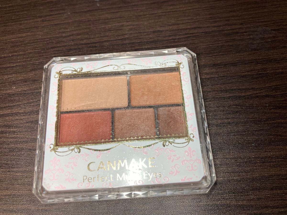 パーフェクトマルチアイズ/キャンメイク/アイシャドウパレットを使ったクチコミ(1枚目)