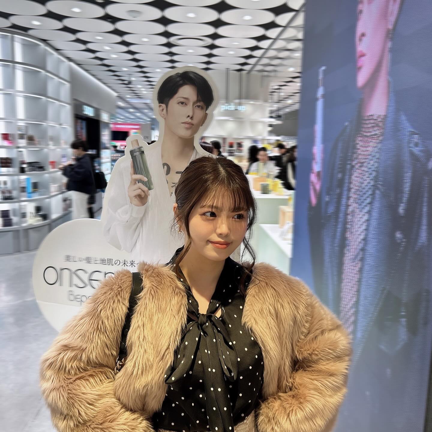 温泉藻配合ハンドクリーム<小春日和>/ONSENSOU/ハンドクリームを使ったクチコミ（2枚目）