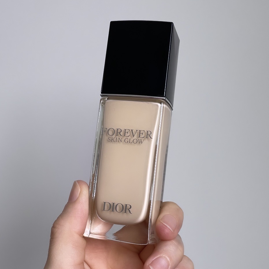 ディオールスキン フォーエヴァー フルイド グロウ/Dior/リキッドファンデーションを使ったクチコミ（1枚目）
