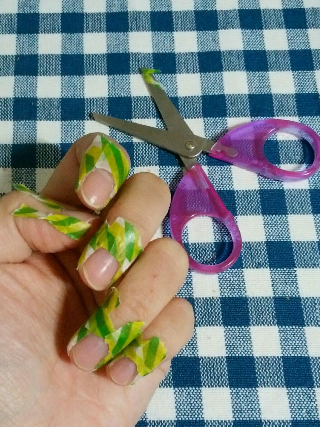 カラフルネイルズ/キャンメイク/マニキュアを使ったクチコミ(2枚目)