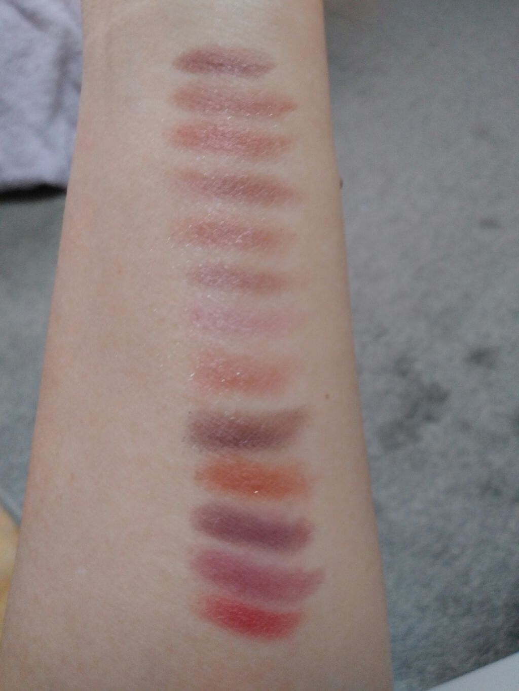 ヴィセ アヴァン シングルアイカラー/Visée/単色アイシャドウを使ったクチコミ（3枚目）