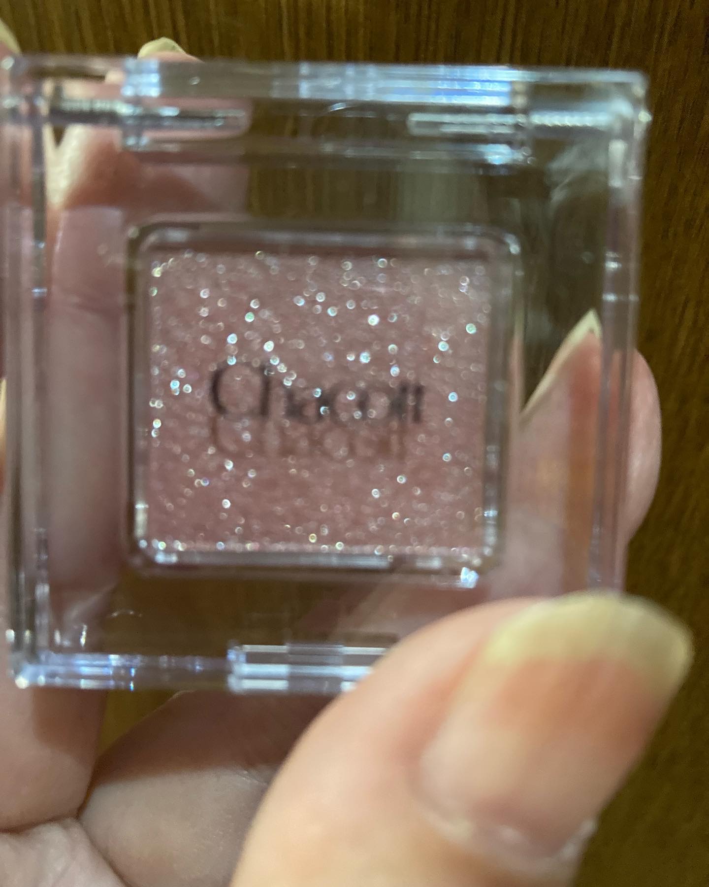 マルチカラーバリエーション スパークル/チャコット・コスメティクス/単色アイシャドウを使ったクチコミ（2枚目）