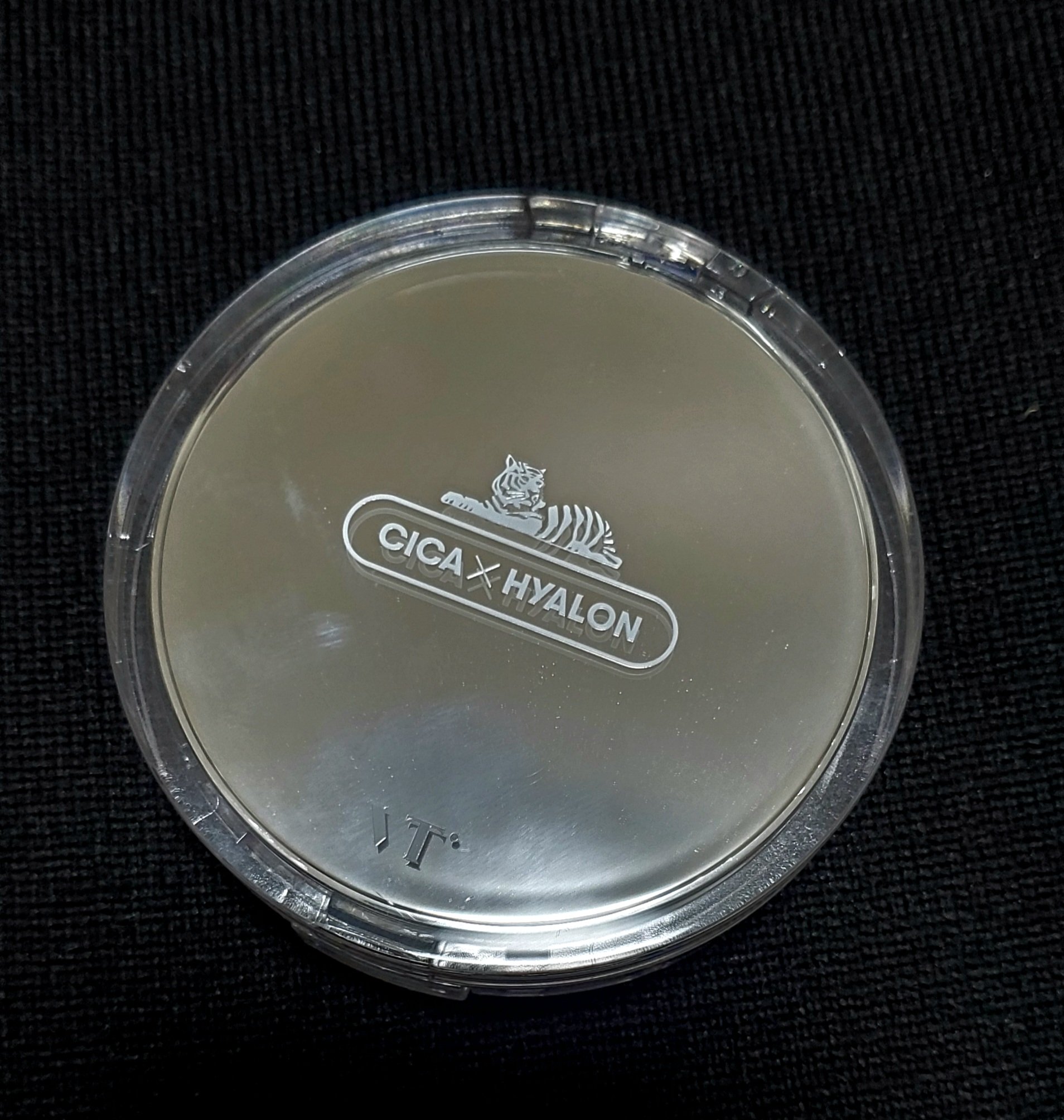 CICA エアリーフィットカバークッション 21 ライトベージュ/VT/クッションファンデーションを使ったクチコミ（1枚目）