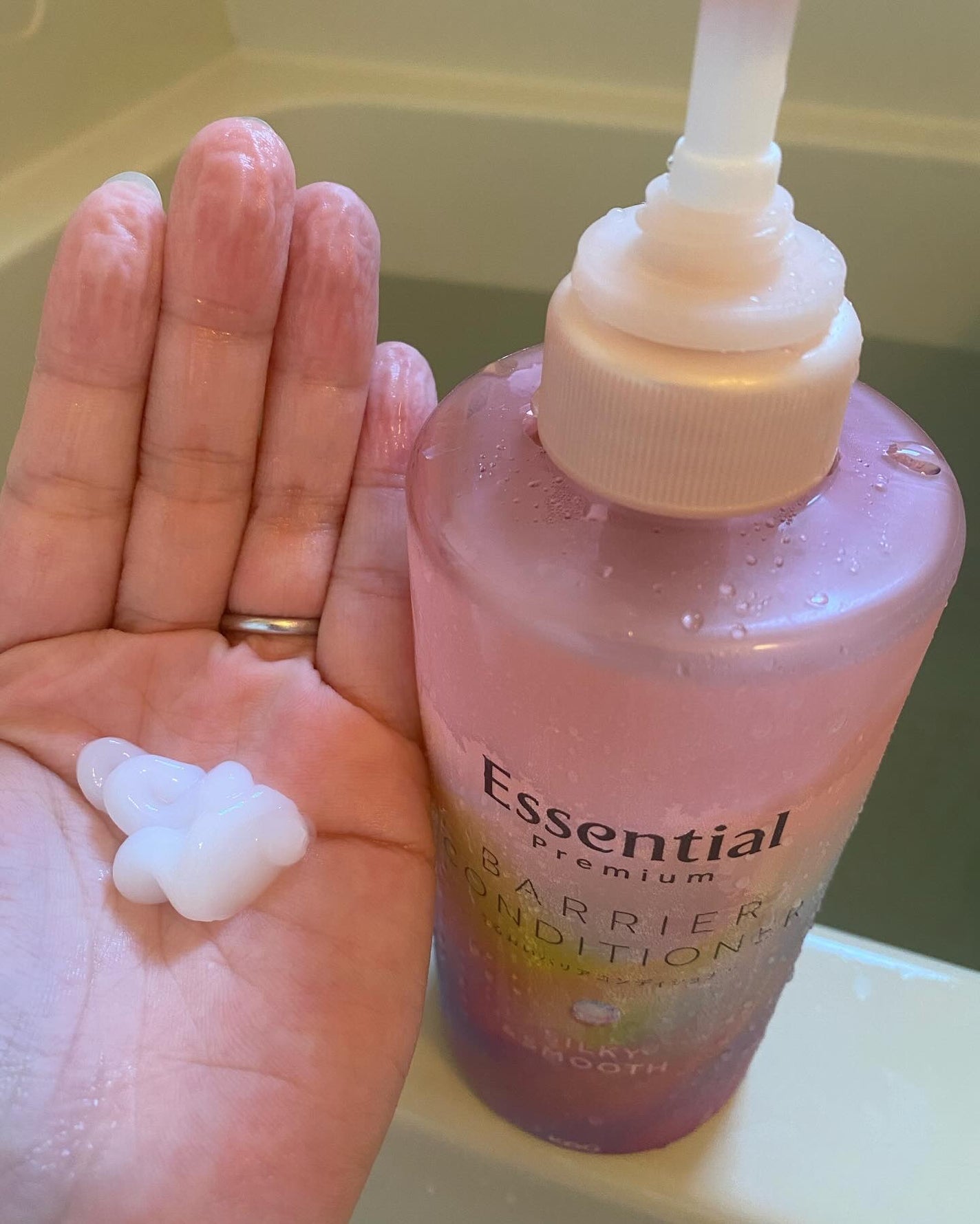 エッセンシャルプレミアム バリアシャンプー・コンディショナー シルキー&スムース/エッセンシャル/市販シャンプーを使ったクチコミ(3枚目)