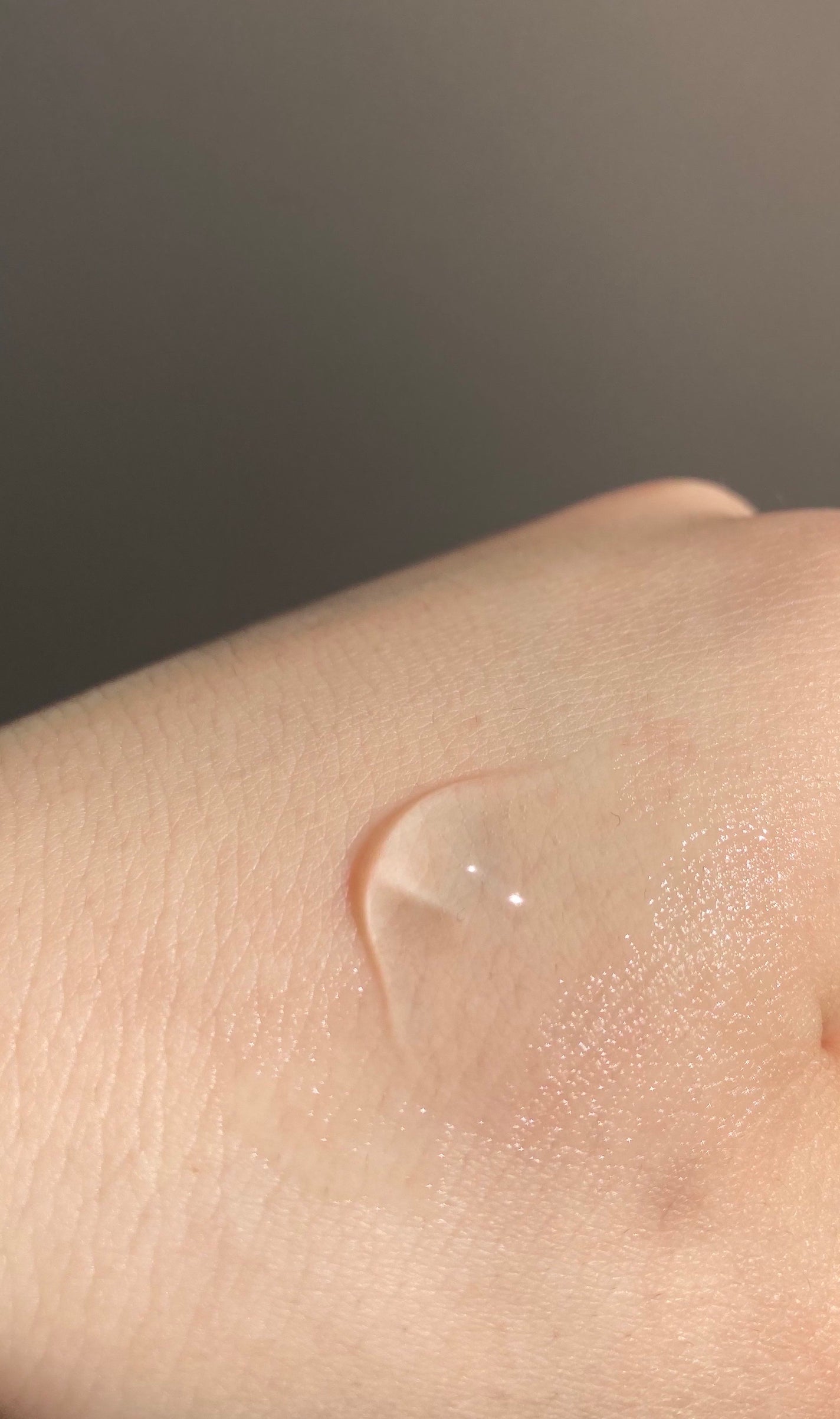 マイルド&モイスチャーアロエジェル/ネイチャーリパブリック/ボディローションを使ったクチコミ(3枚目)