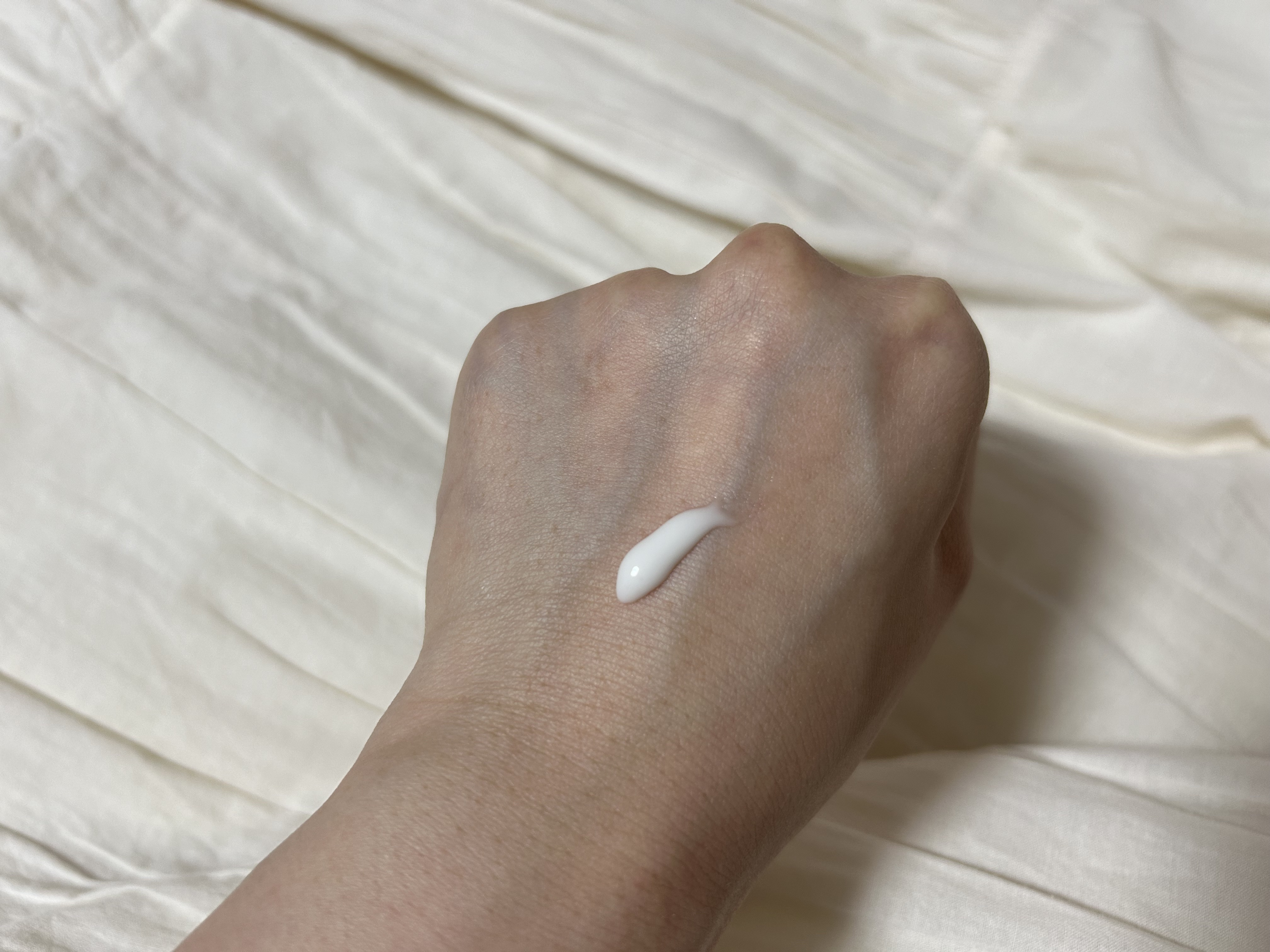 WHITE VEIL ブライトセラムUV/WHITE VEIL/日焼け止めローションを使ったクチコミ（2枚目）