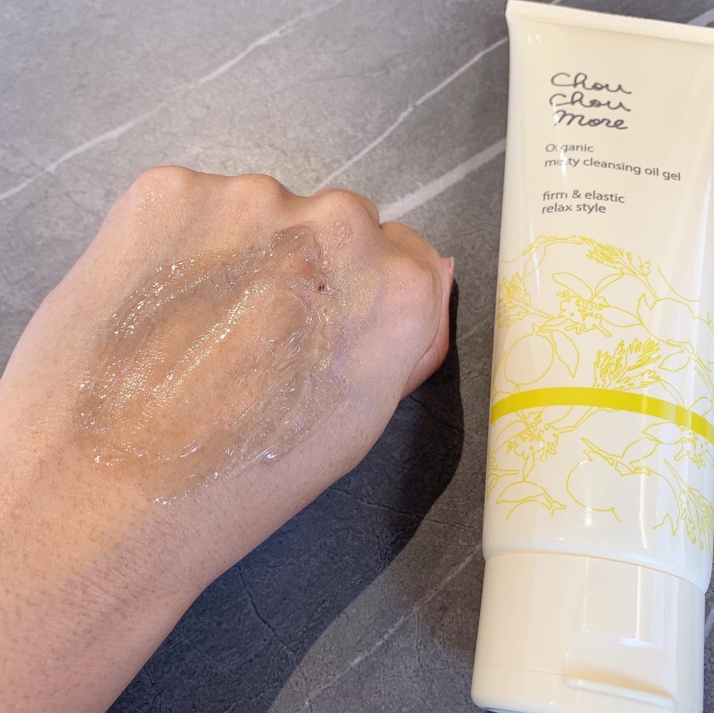 momo on LIPS 「💛🧡💛🧡\オイルinジェルクレンジング/シュシュモアとろけるク..」(4枚目)