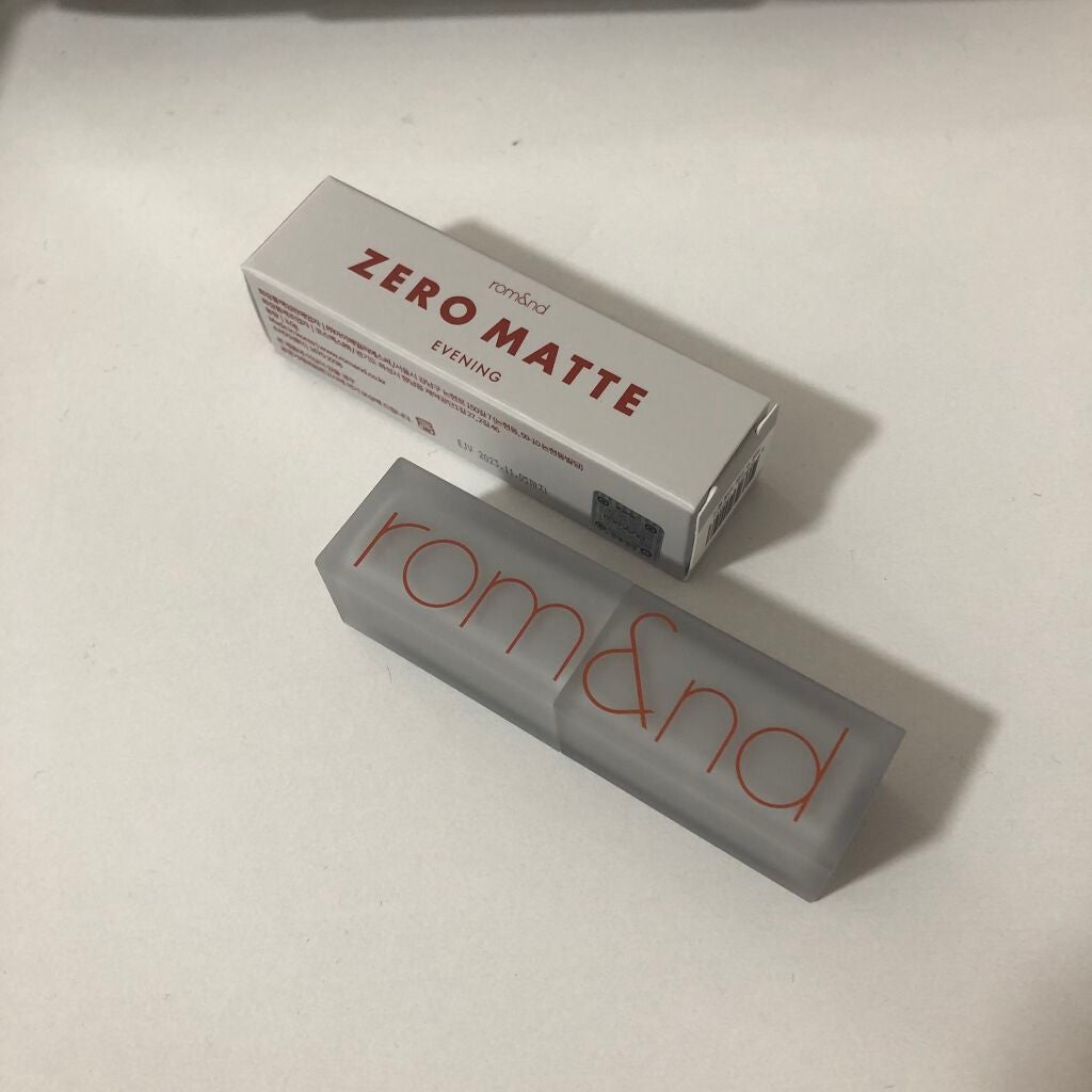 ゼログラムマットリップスティック/rom&nd/口紅を使ったクチコミ(3枚目)