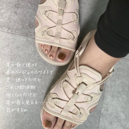 りお【美容好き元会社員】 on LIPS 「黒がいいか、白がいいかそうこうしてたらベージュやカーキが..」(4枚目)