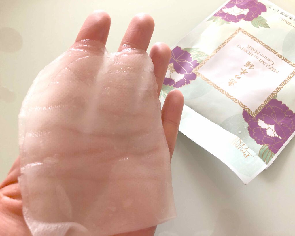 プレミアムうるおいエッセンスマスク(サクラ)/恵の本舗/シートマスク・パックを使ったクチコミ（2枚目）