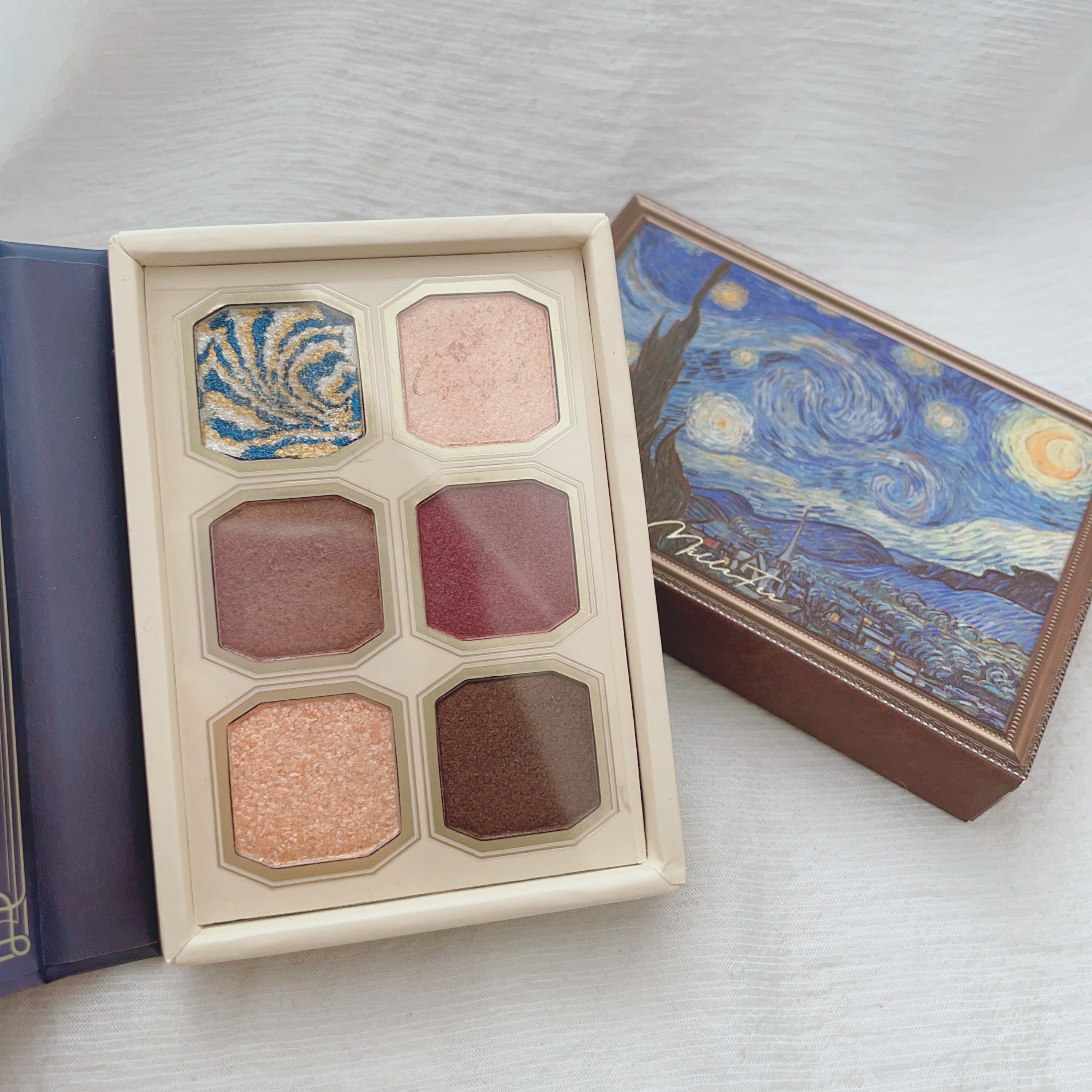 絵画アイシャドウパレット 08 星月夜/MilleFée/アイシャドウパレットを使ったクチコミ（2枚目）