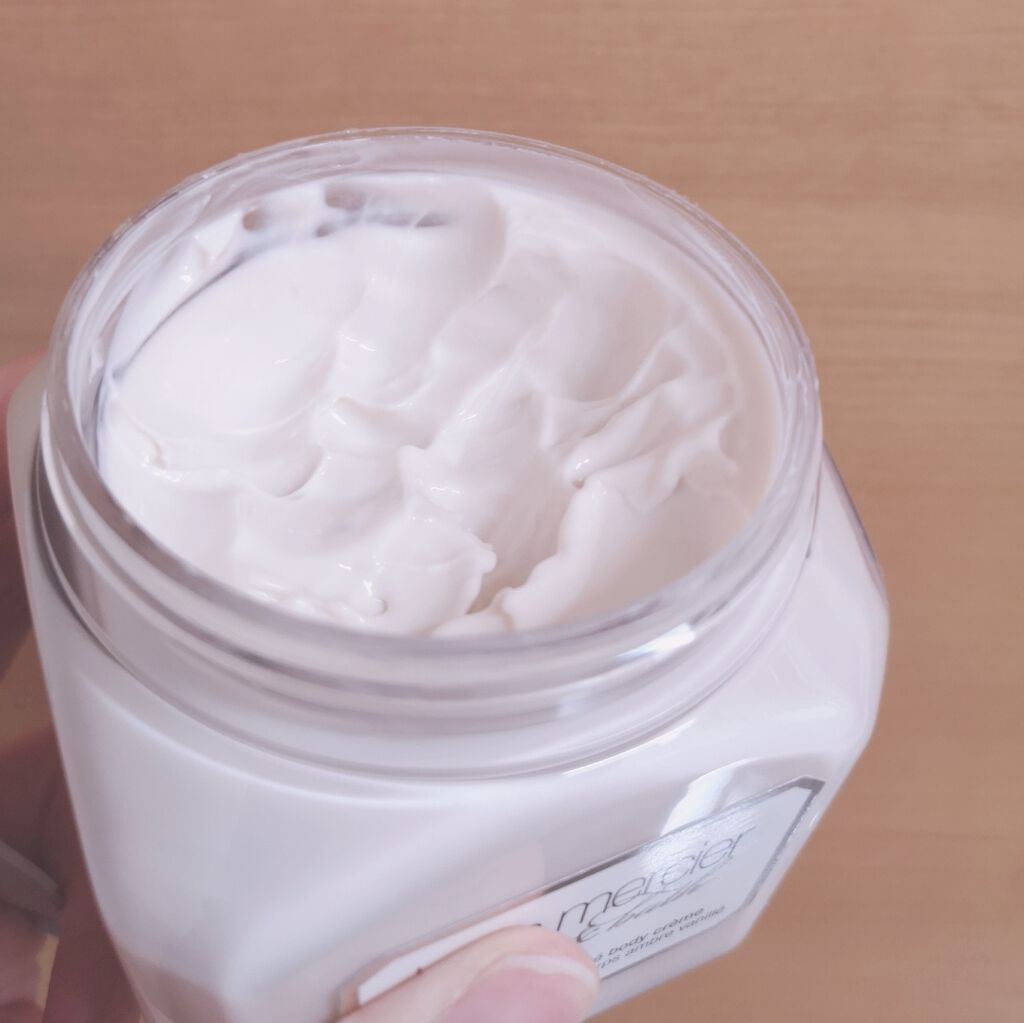 ホイップトボディクリーム アンバーバニラ/ローラ メルシエ/ボディクリームを使ったクチコミ(4枚目)