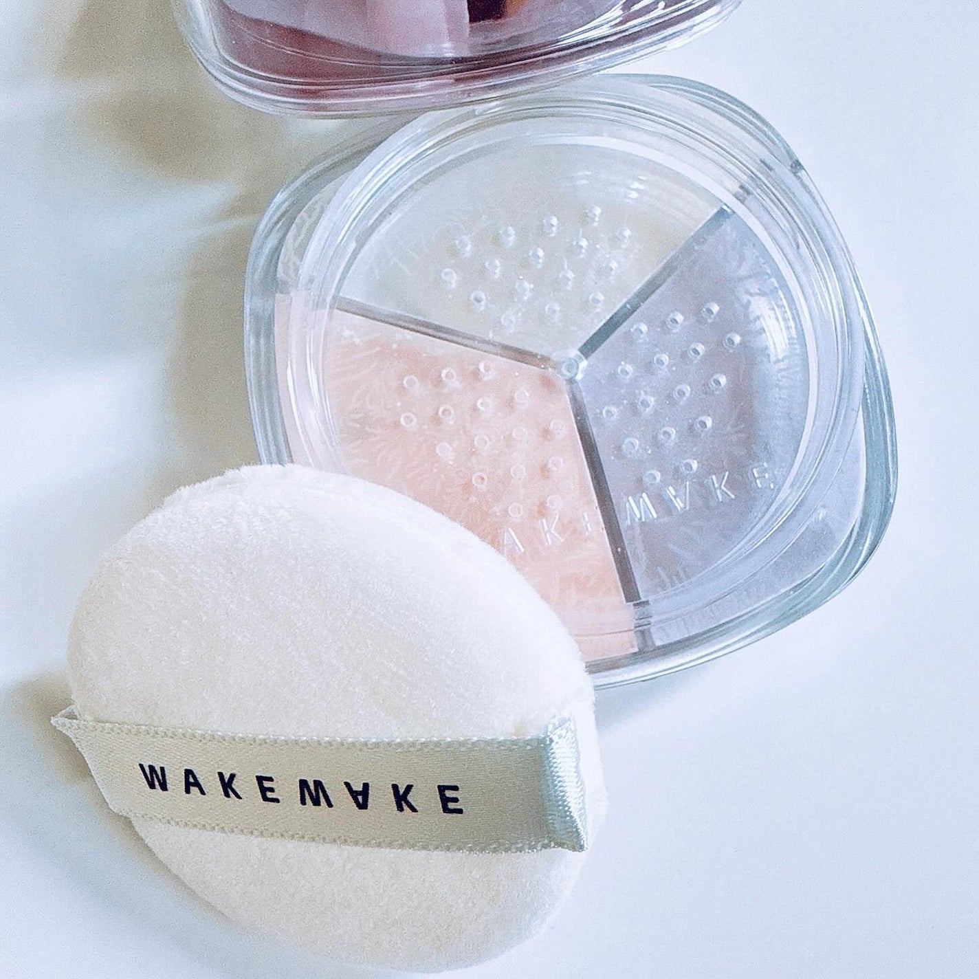 ステイフィクサーマルチカラーパウダー/wakemake/ルースパウダーを使ったクチコミ(5枚目)