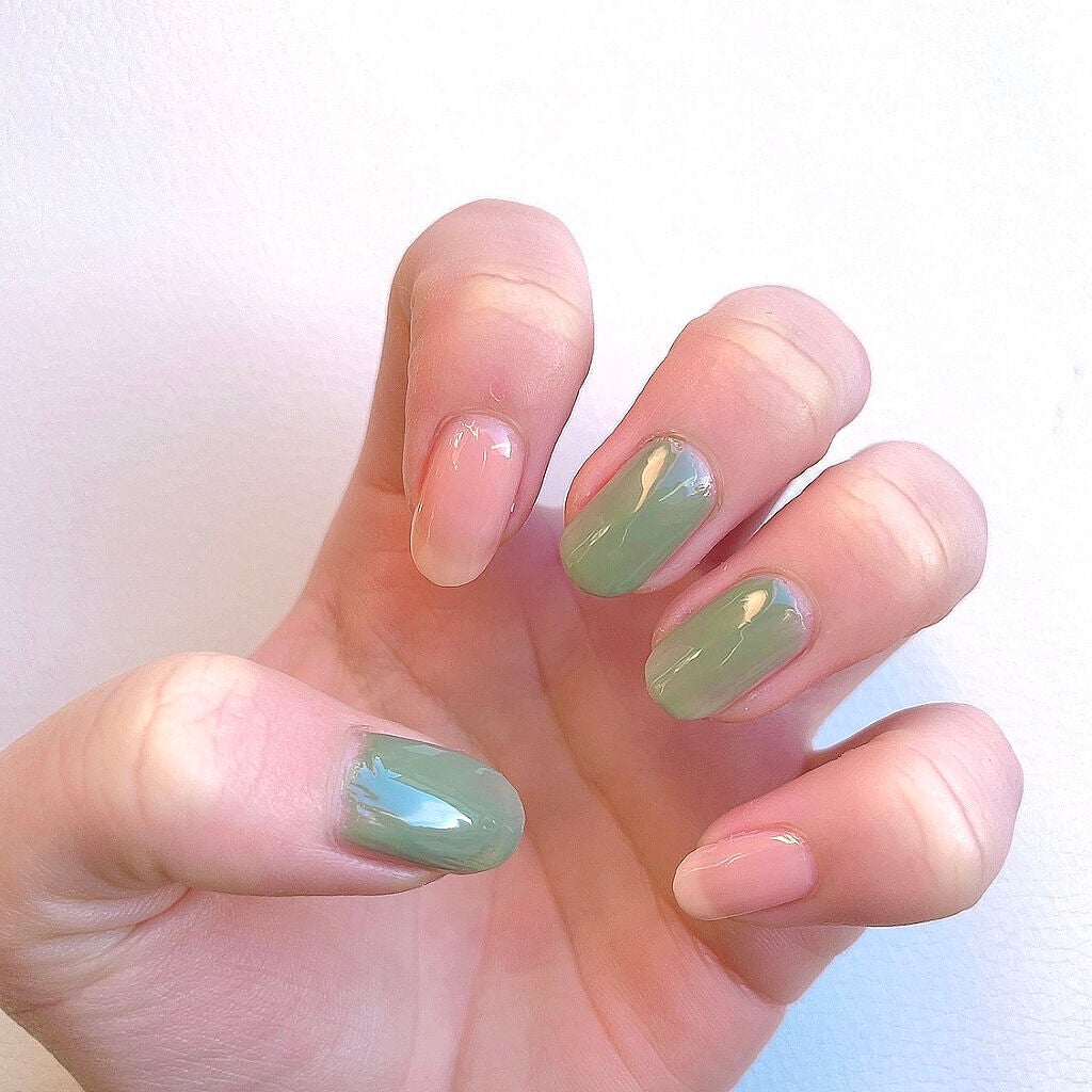 カラフルネイルズ/キャンメイク/マニキュアを使ったクチコミ(2枚目)