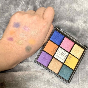 UR GLAM　BLOOMING EYE COLOR PALETTE/U R GLAM/パウダーアイシャドウを使ったクチコミ（2枚目）