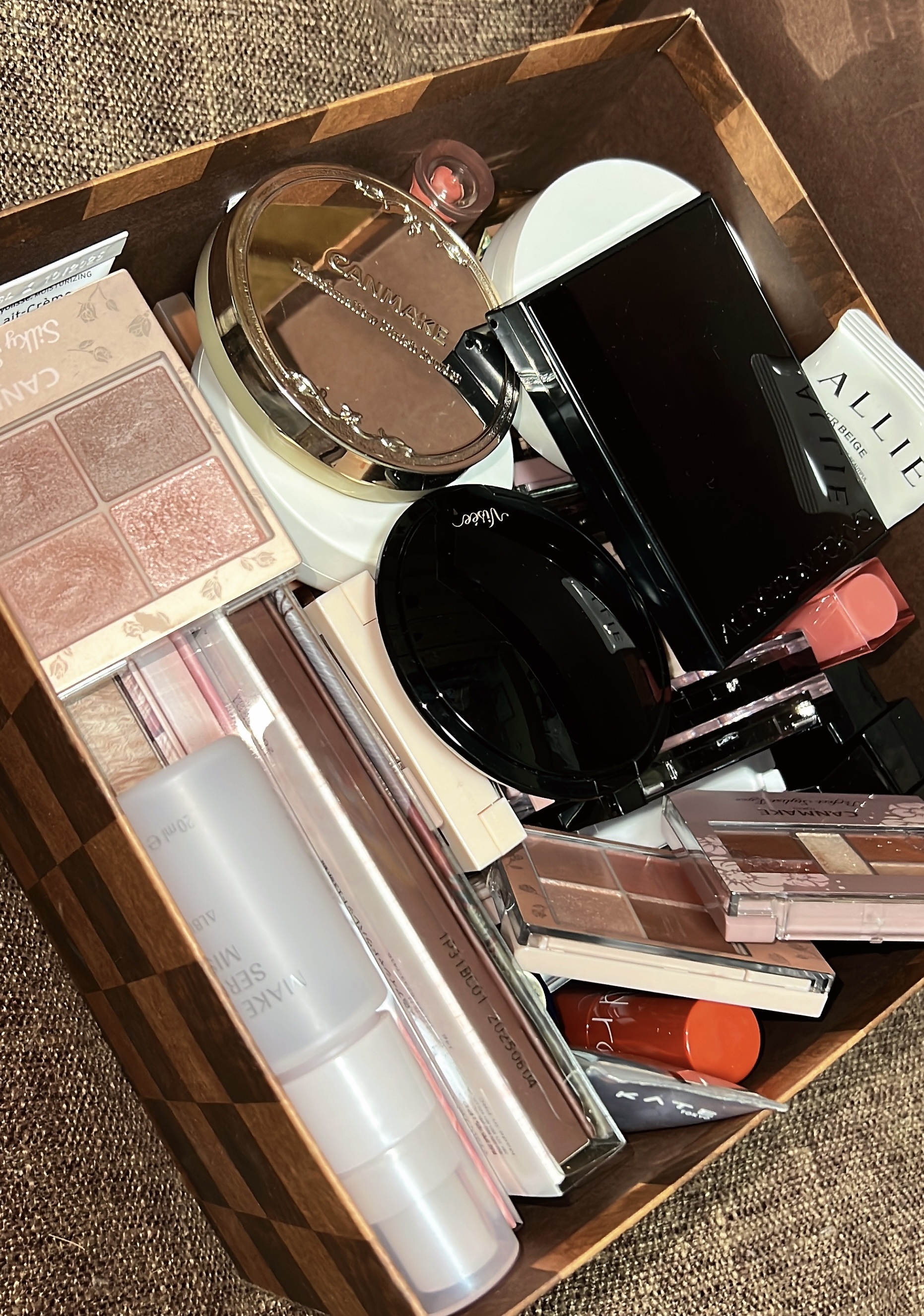 パーフェクトマルチアイズ/キャンメイク/アイシャドウパレットを使ったクチコミ（3枚目）