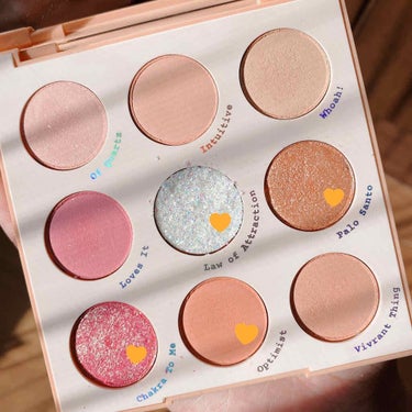 colourpop アイシャドウ　12種