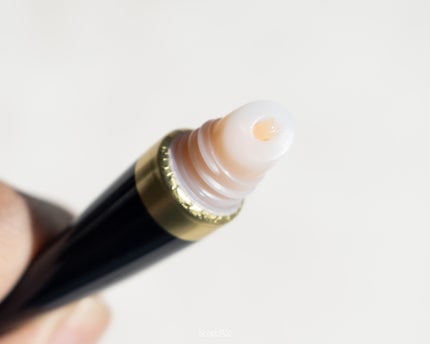 ニベア ロイヤルブルーリップ 濃密美容ケア/ニベア/リップ美容液を使ったクチコミ(4枚目)