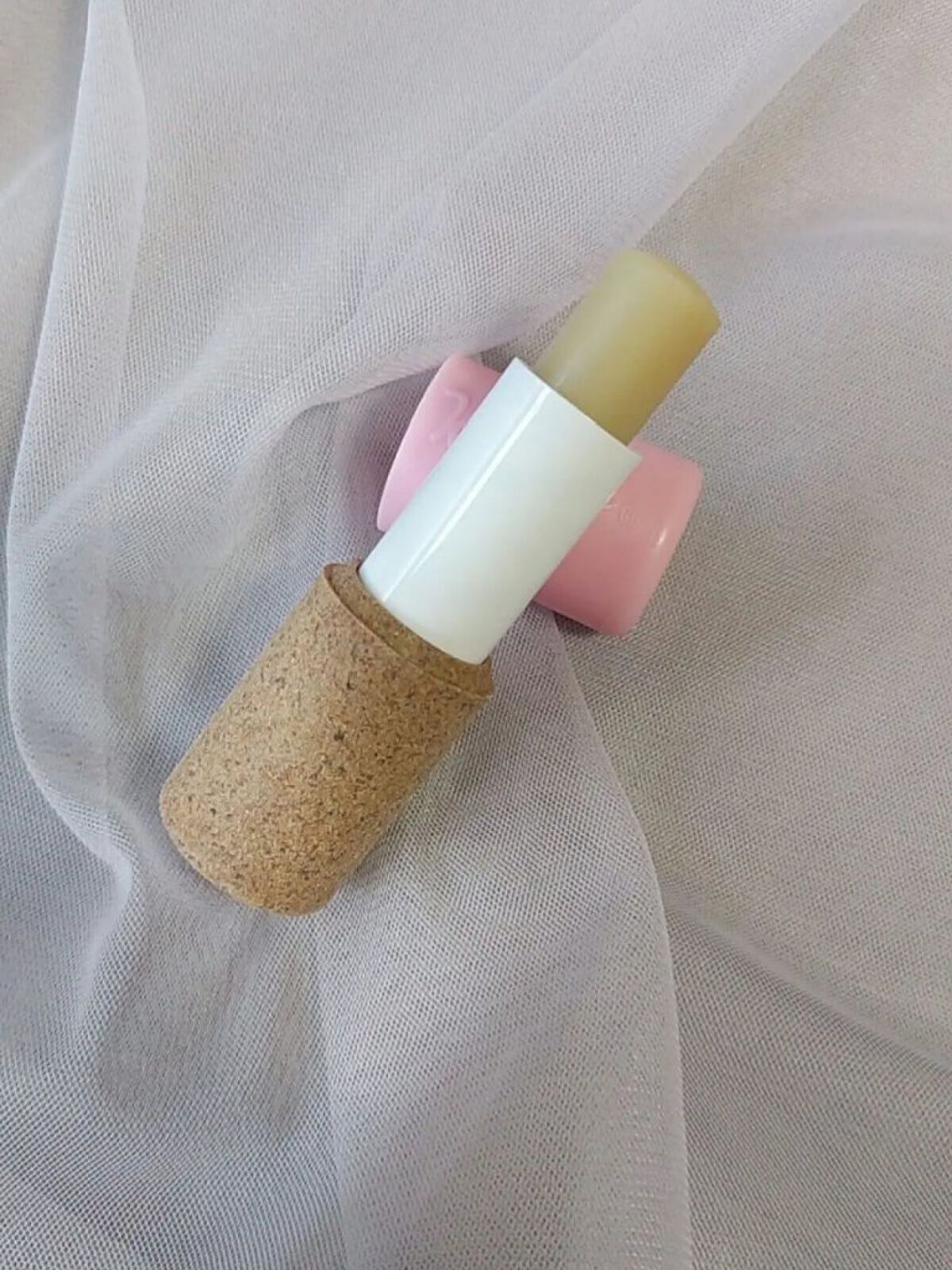 オーガニック リップバーム スイートアーモンドの香り/クナイプ/リップケアを使ったクチコミ（2枚目）