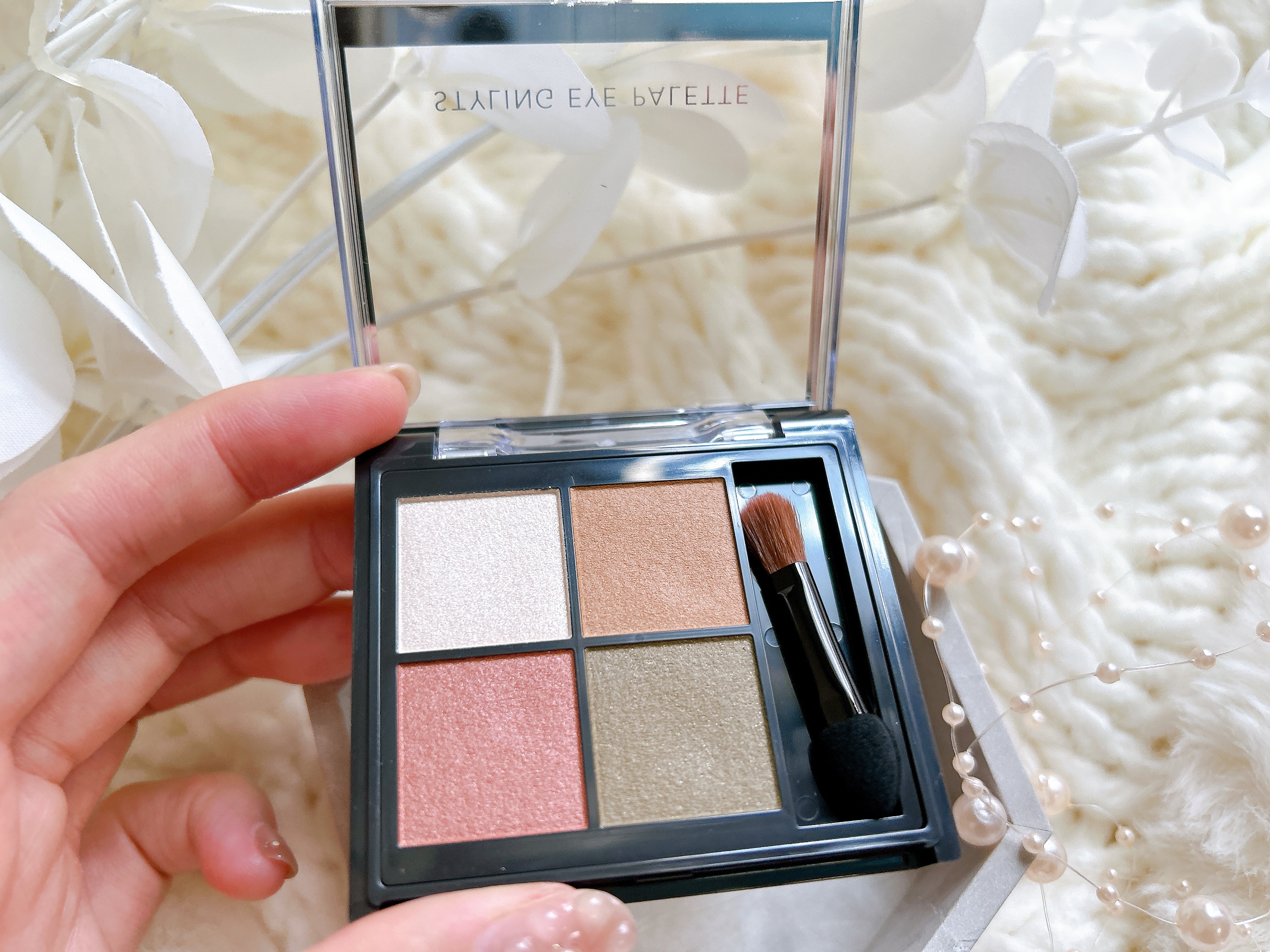 キスミー　フェルム　スタイリングアイパレット 03 ヴェールリネン/キスミー フェルム/アイシャドウパレットを使ったクチコミ（3枚目）