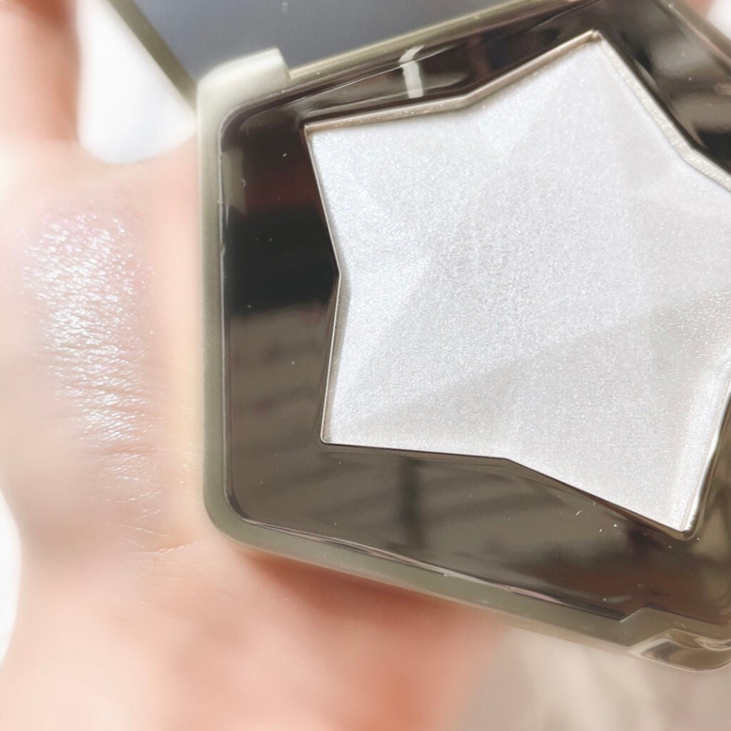 スターダストダイヤモンドハイライトパウダー/PERFECT DIARY/パウダーハイライトを使ったクチコミ(4枚目)