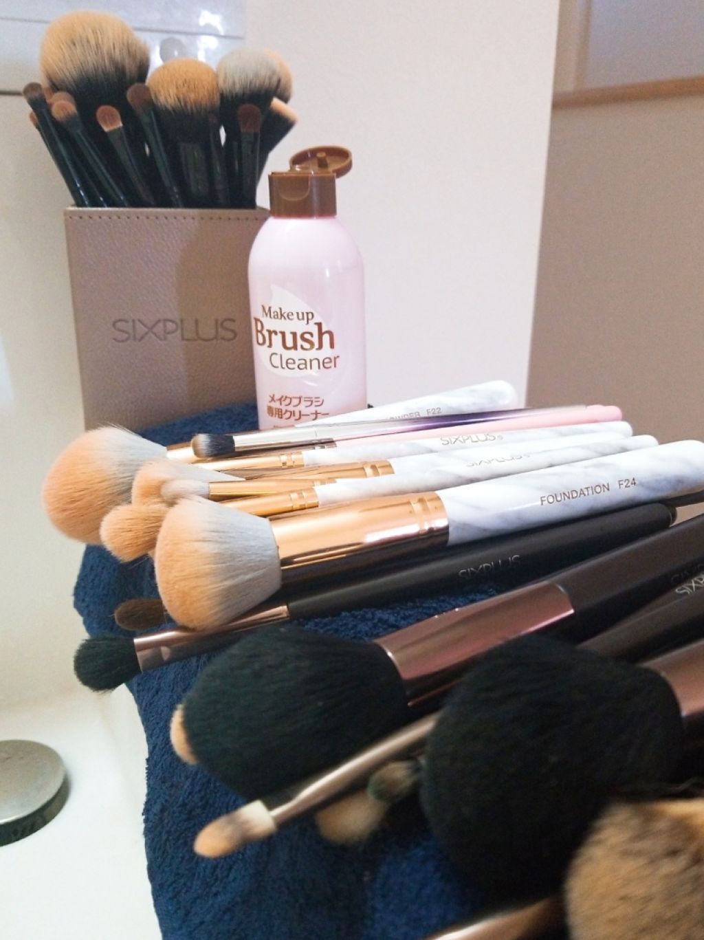 メイクブラシ専用クリーナー/DAISO/その他化粧小物を使ったクチコミ(2枚目)