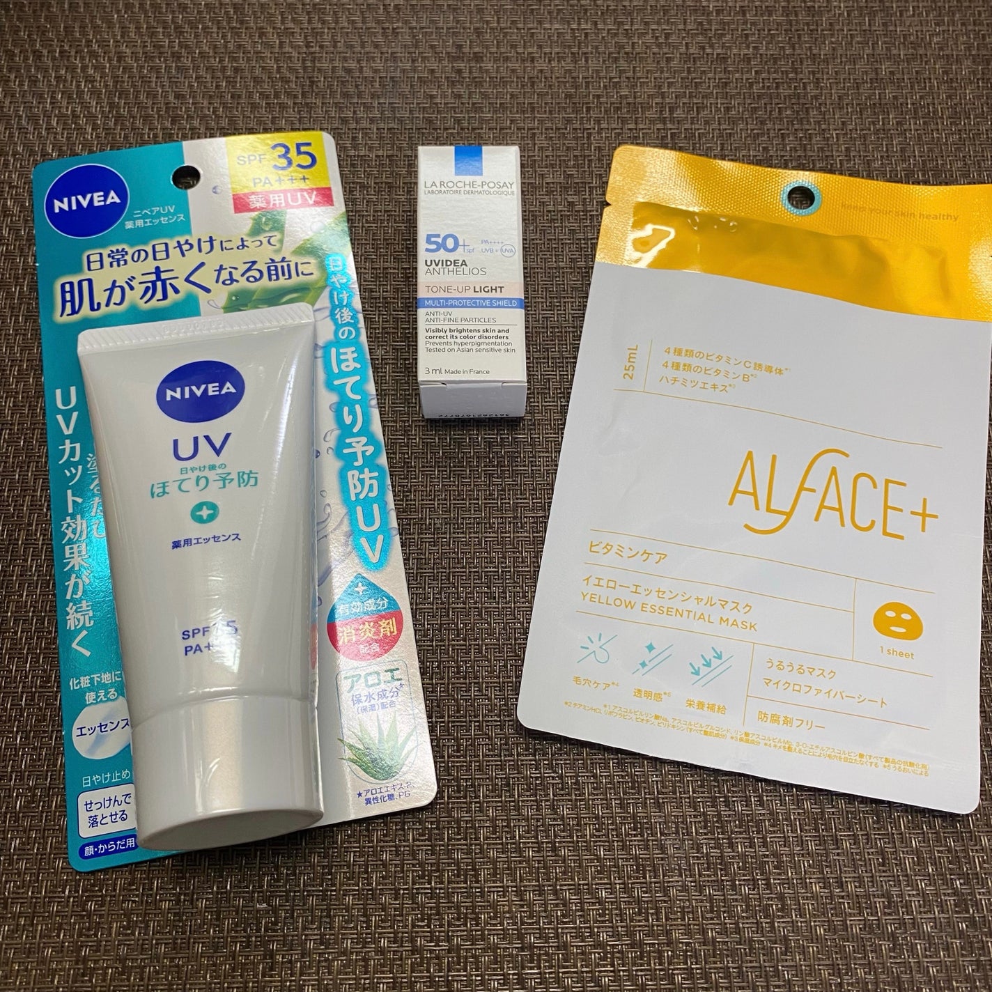 ブラックローズ スキン クリーム/シスレー/フェイスクリームを使ったクチコミ(3枚目)