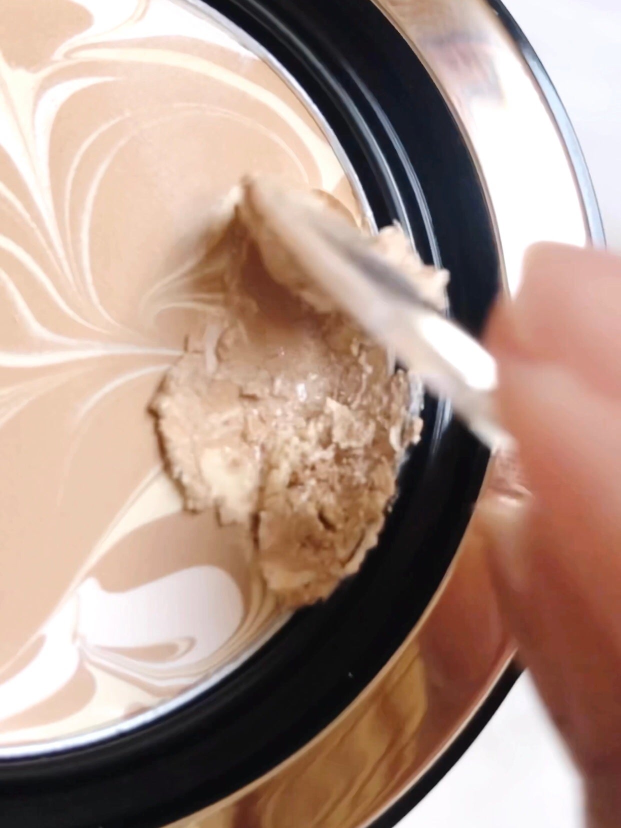 SIGNATURE ESSENCE COVER PACT /AGE20’s/クリーム・エマルジョンファンデーションを使ったクチコミ(4枚目)