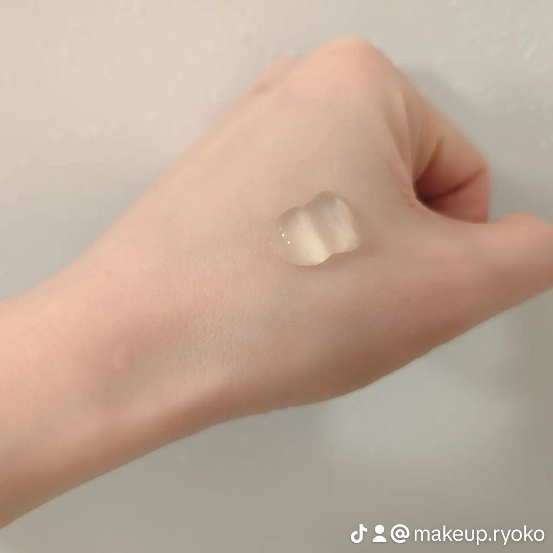 おじゃこメイク on LIPS 「favsカーミングクレンジングジェル無色透明でぷるるんとしたゼ..」(2枚目)