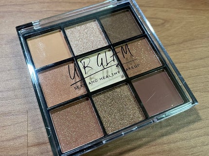 UR GLAM BLOOMING EYE COLOR PALETTE/U R GLAM/アイシャドウパレットを使ったクチコミ(1枚目)