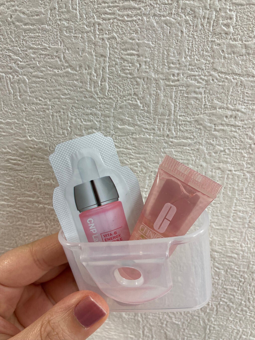 Saya on LIPS 「スキンケアのサンプルなど、細かいものをまとめるのに便利✨100..」(2枚目)