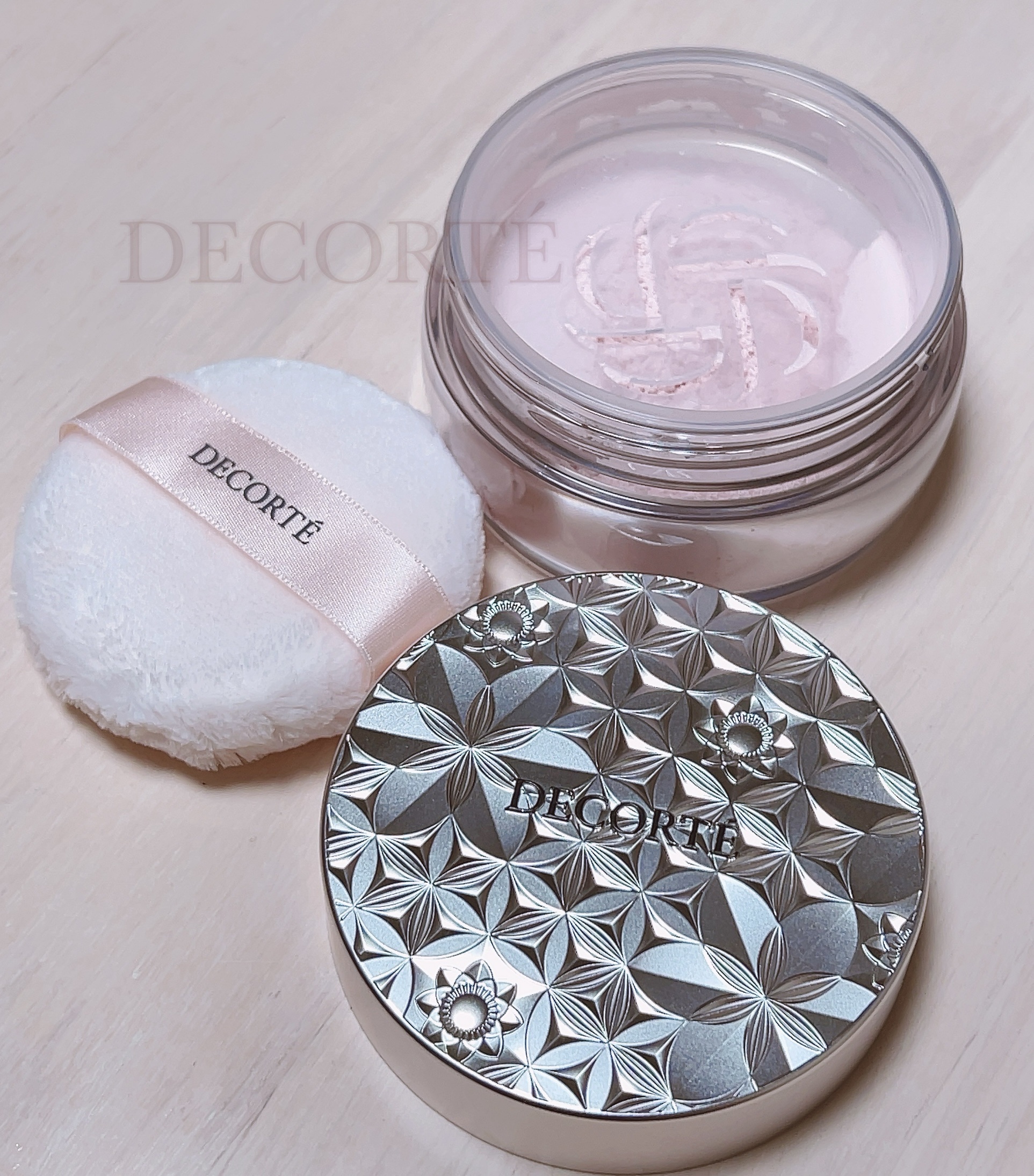 ルース パウダー 03 luminous pink/DECORTÉ/ルースパウダーを使ったクチコミ（1枚目）