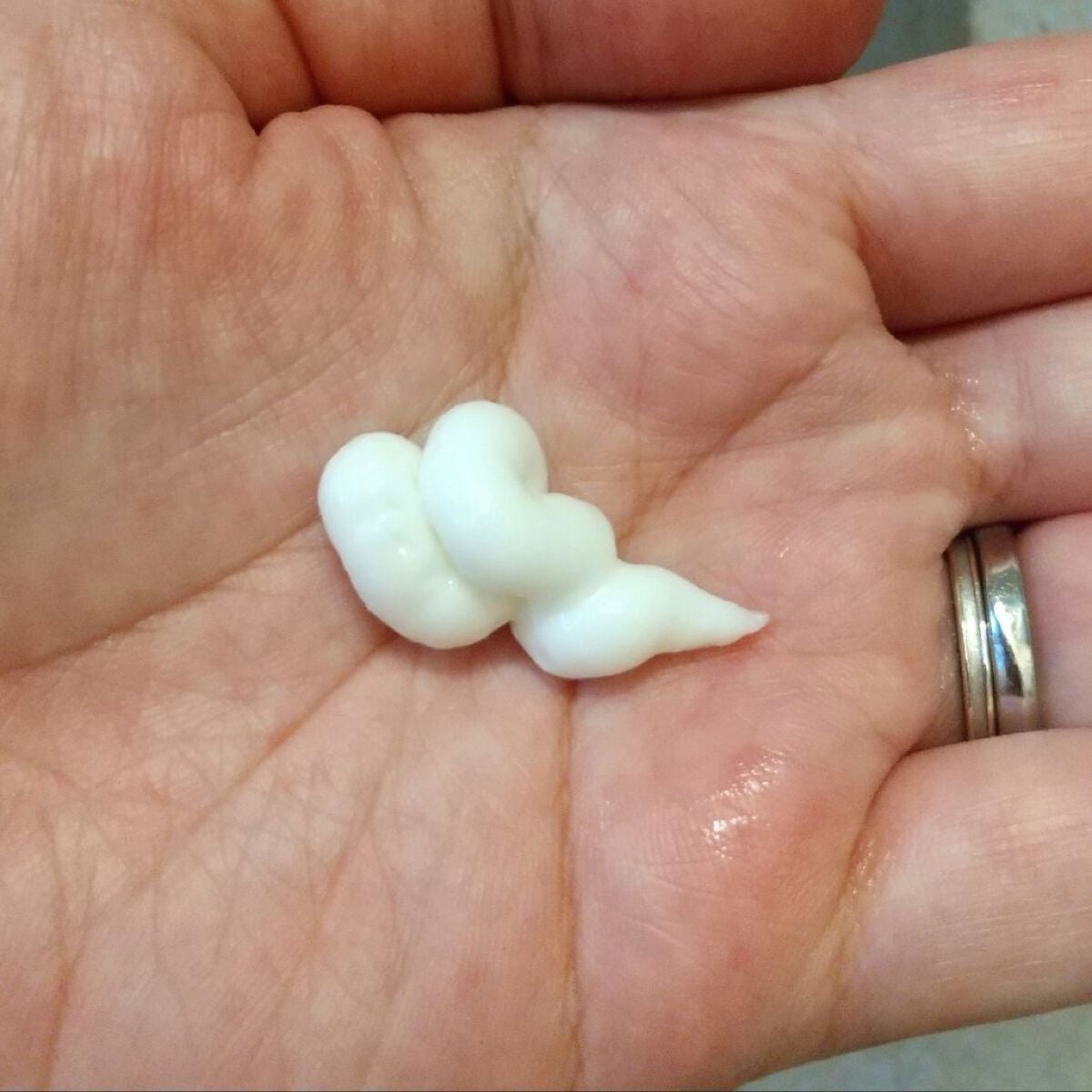 セージ ヘアシャンプー/ヘアコンディショナー /WELEDA/市販シャンプーを使ったクチコミ(4枚目)