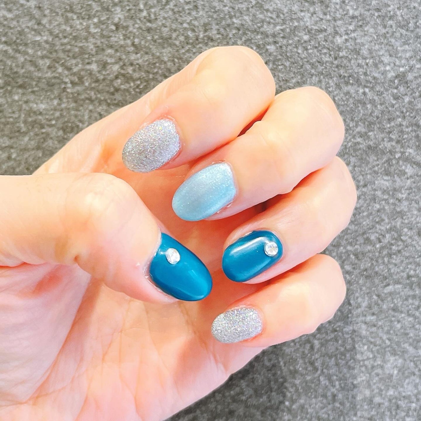 kchan on LIPS 「。・:+°。プライベート・:+°。2025/01/07今年初n..」(3枚目)