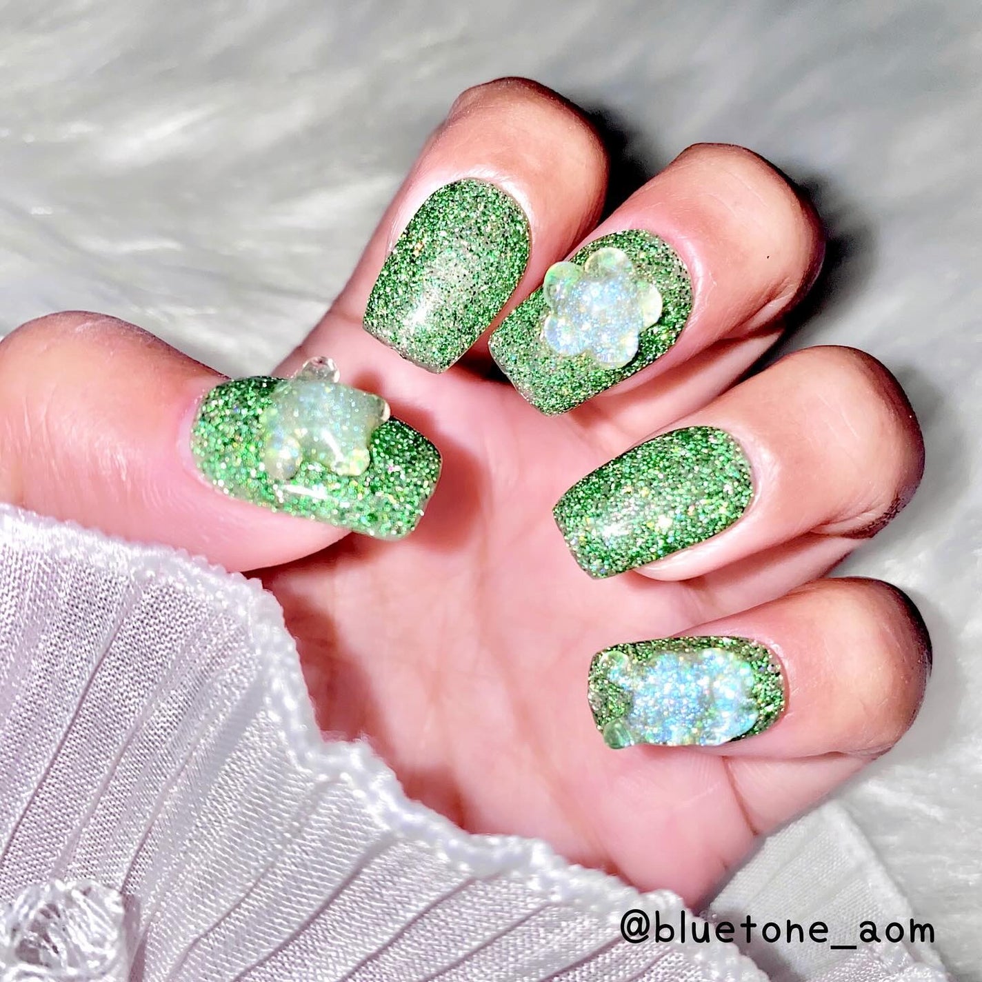 ⋆͛🦖⋆͛aomi on LIPS 「オリジナルフラッシュ!!今回はグリーンをメインに💚結構ギラギラ..」(6枚目)