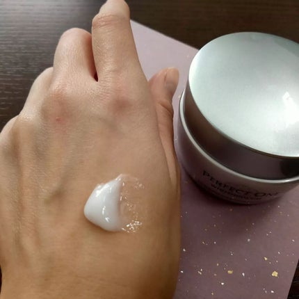 パーフェクトワン 薬用ホワイトニングジェル/パーフェクトワン/オールインワン化粧品を使ったクチコミ(5枚目)