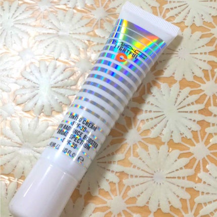 ライトフル C+ ティンティッド クリーム SPF 30/M・A・C/化粧下地を使ったクチコミ(1枚目)