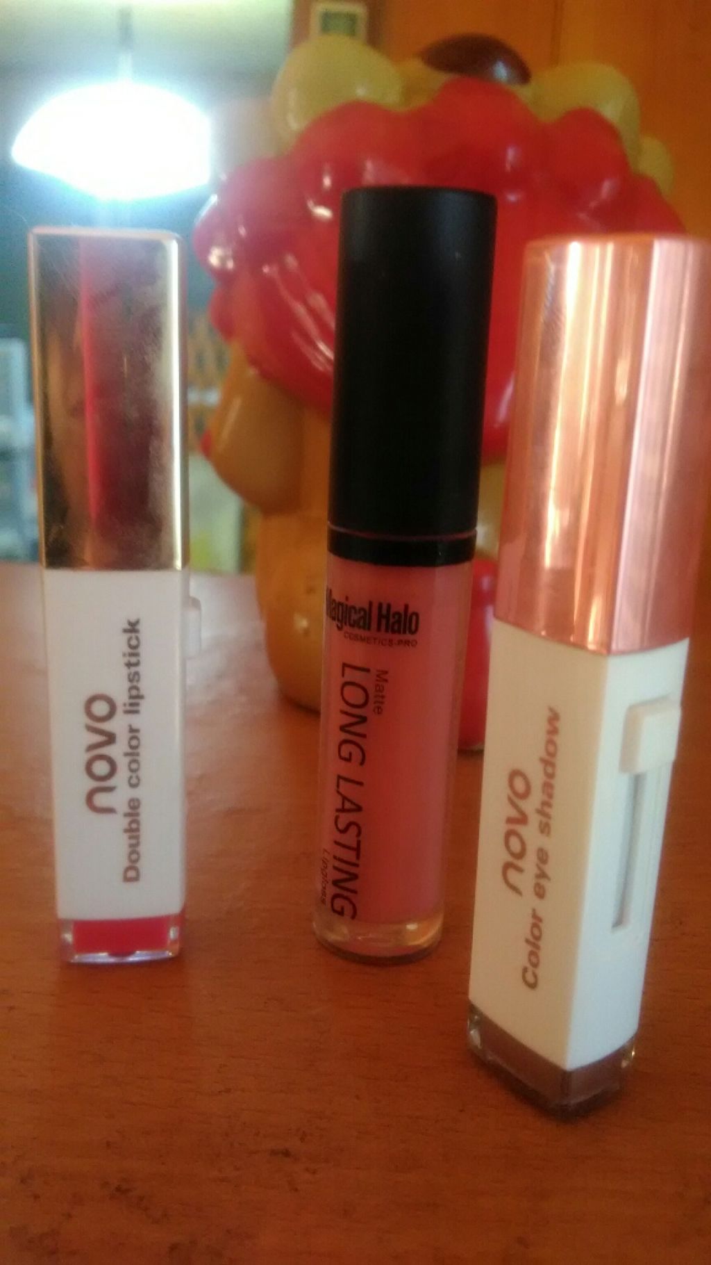 グラデーションアイシャドウ/NOVO/スティックアイシャドウを使ったクチコミ(1枚目)