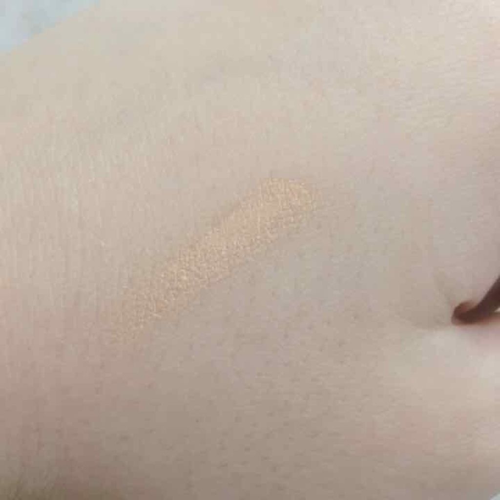 エルシア 保湿美容液クリーム ファンデーションのクチコミ「今回紹介するのは、
エルシアの保湿美容液クリームファンデーション410オークルです🌻


見た.....」（2枚目）