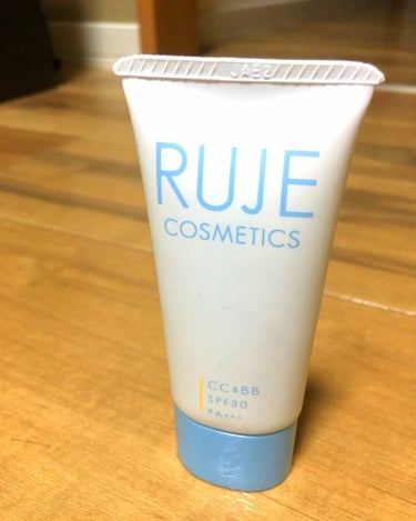 RUJE

発売日	      2015/10/26
容    量	      30g
本体価格    1,500円（税抜）
色	             01 Light 
SPF・PA	SPF30・