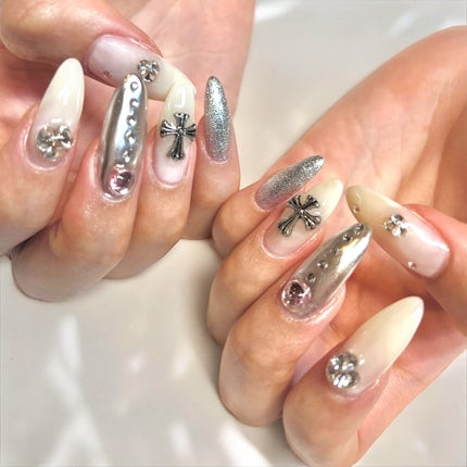 hiraichan on LIPS 「#クロムパーツ#クロムネイル..」(6枚目)