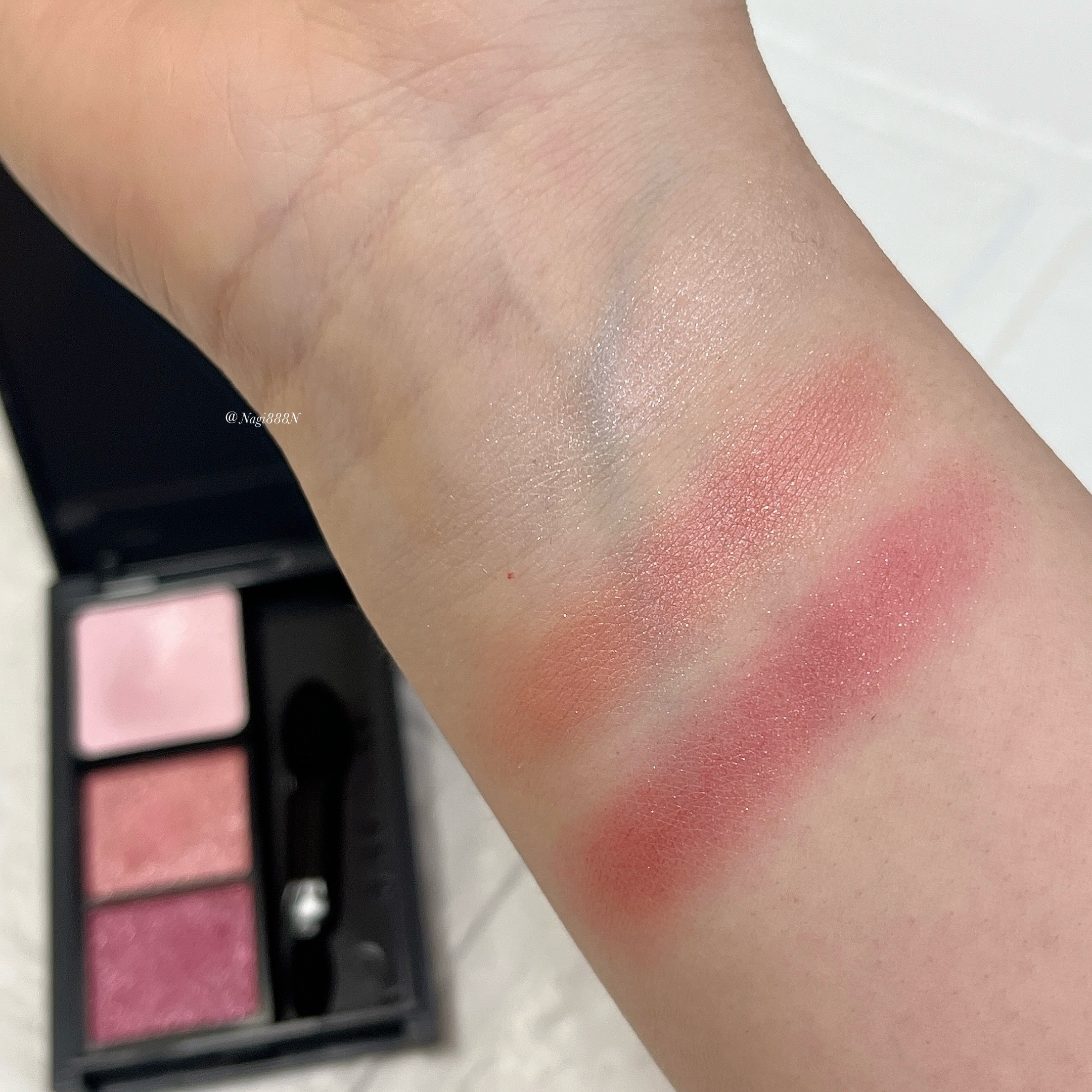 Vieta グロウフィットアイズ/ナリス化粧品/アイシャドウパレットを使ったクチコミ（2枚目）