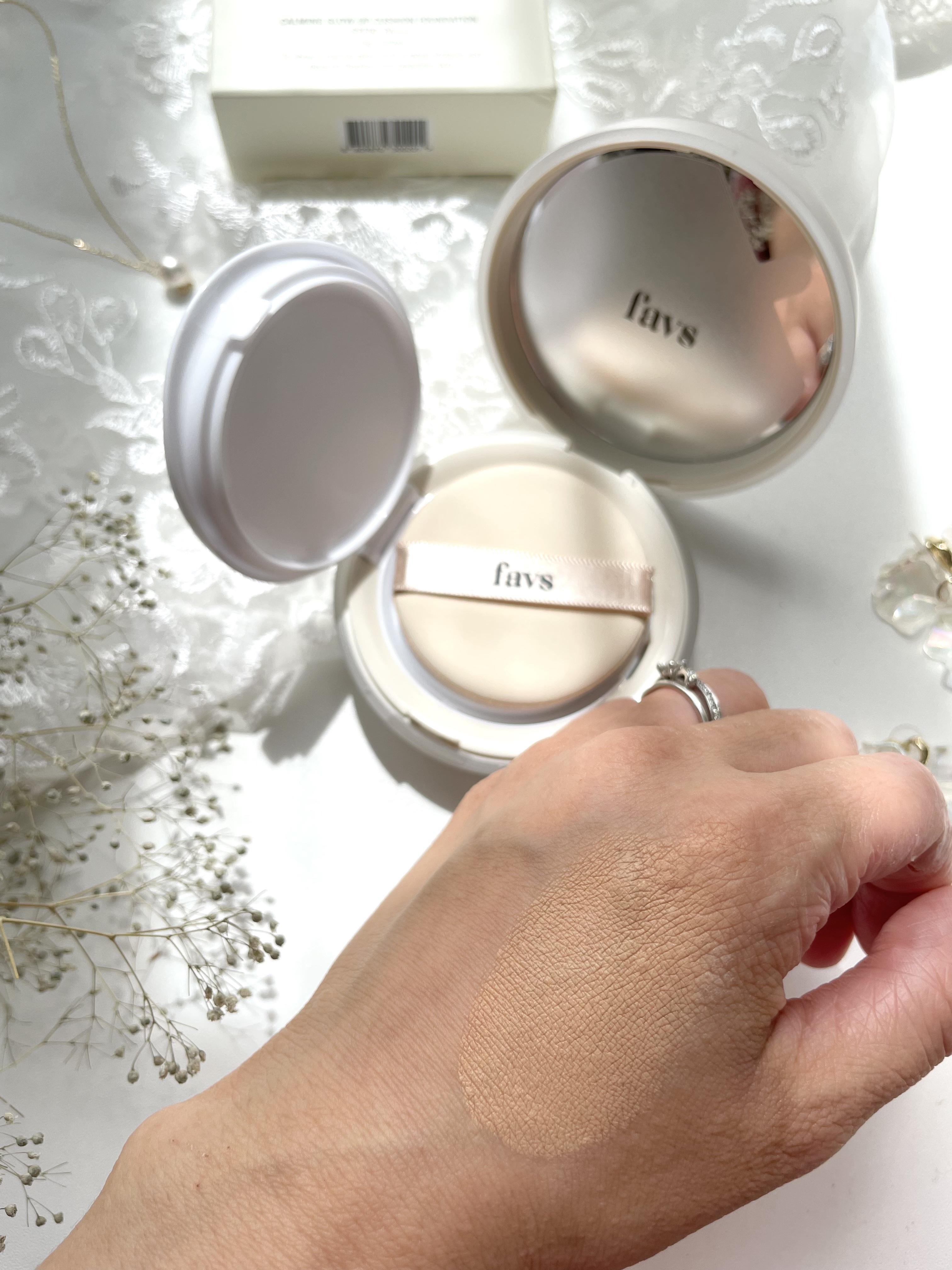 カーミンググロウアップクッションファンデーション/favs/リキッドファンデーションを使ったクチコミ（3枚目）