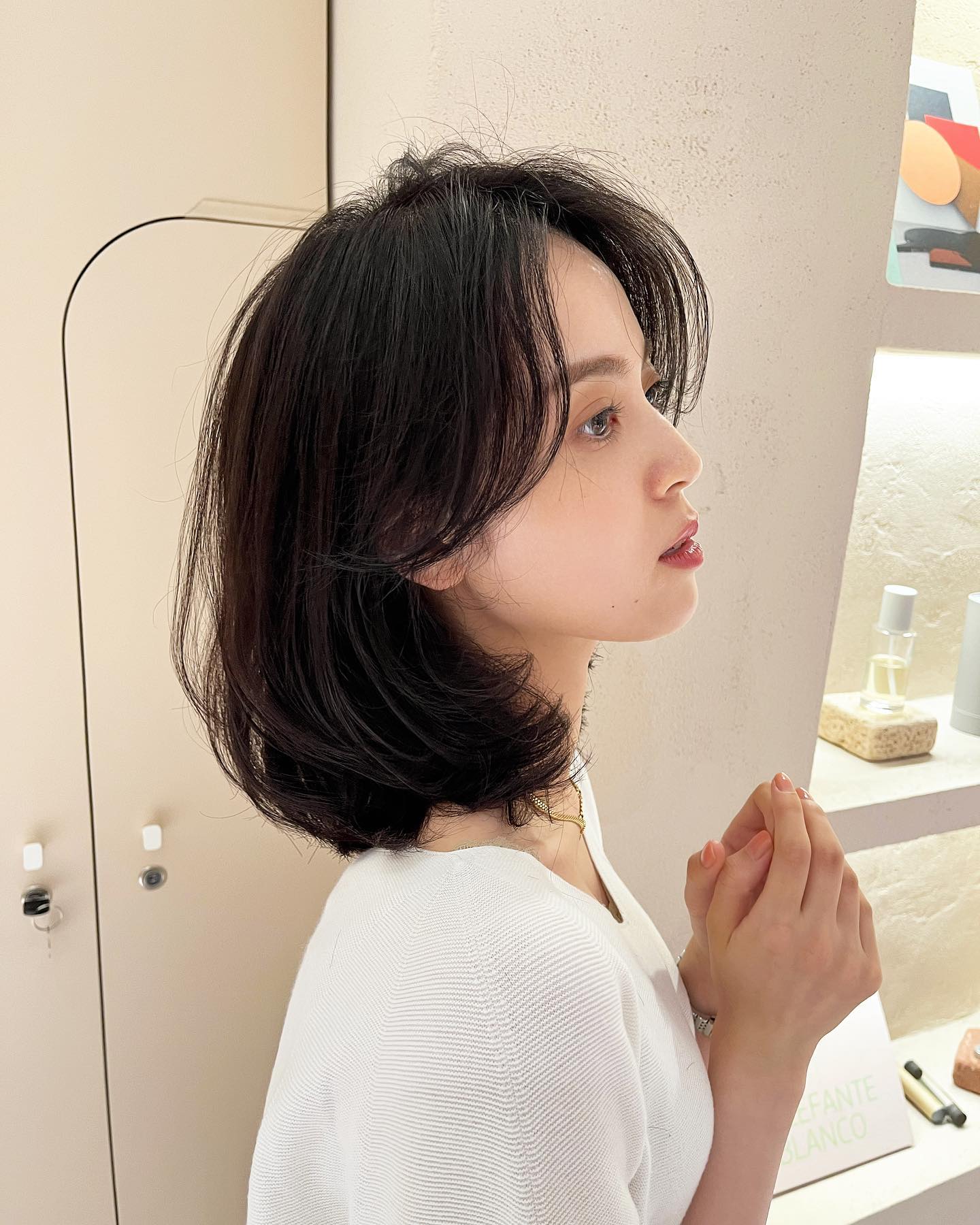 鎖骨ロブに
ふわっと低めのレイヤー💓💓

この長さも低めのレイヤーで
動かしやすいおしゃれヘア💄

カラーは暗めな地毛風
#グレーブラック