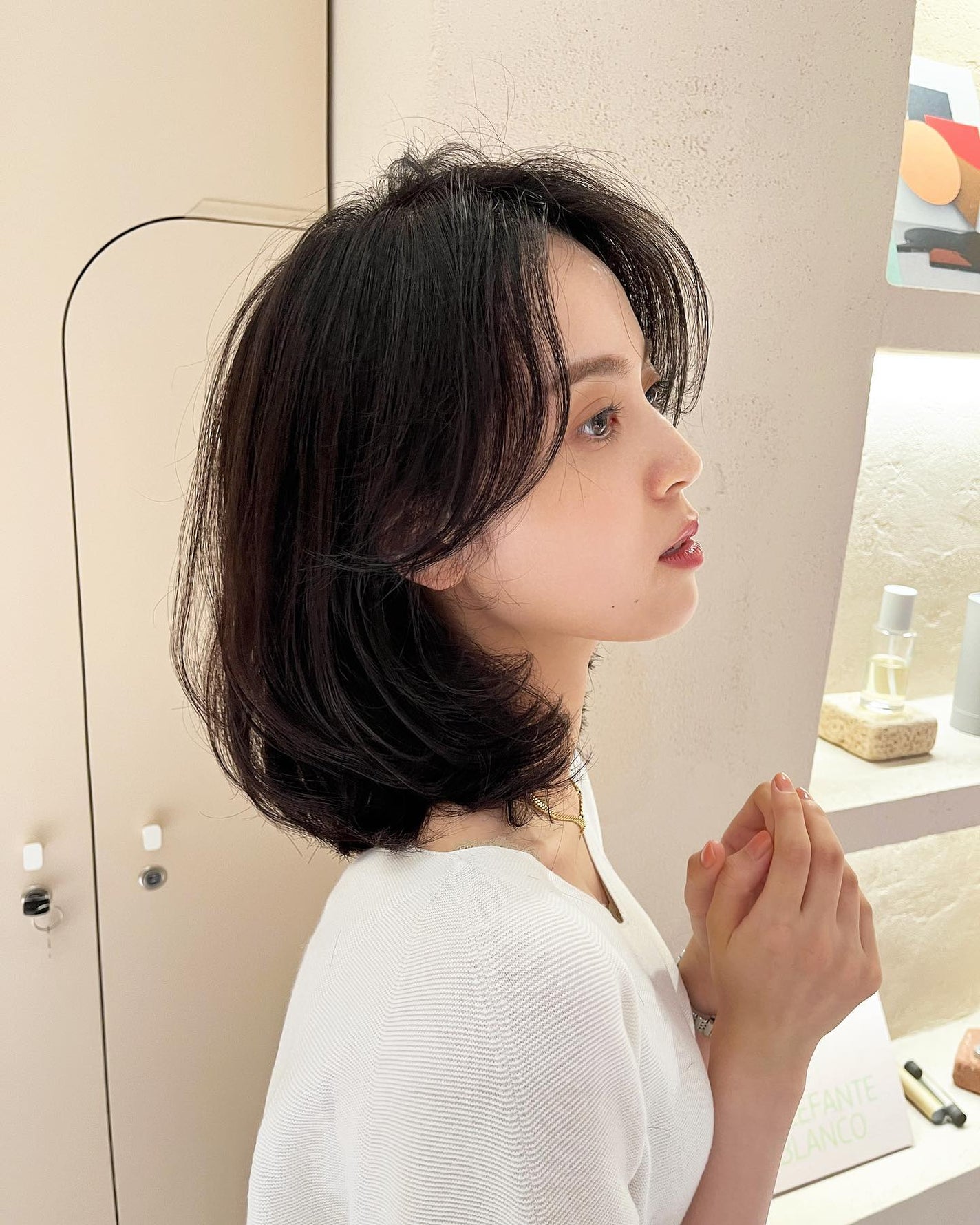 HARUNA on LIPS 「鎖骨ロブにふわっと低めのレイヤー💓💓この長さも低めのレイヤーで..」(1枚目)