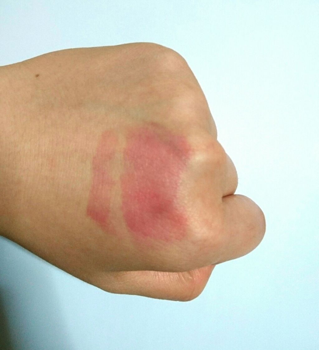 ディアダーリン ウォータージェルティント (アイスティント)/ETUDE/口紅を使ったクチコミ(4枚目)