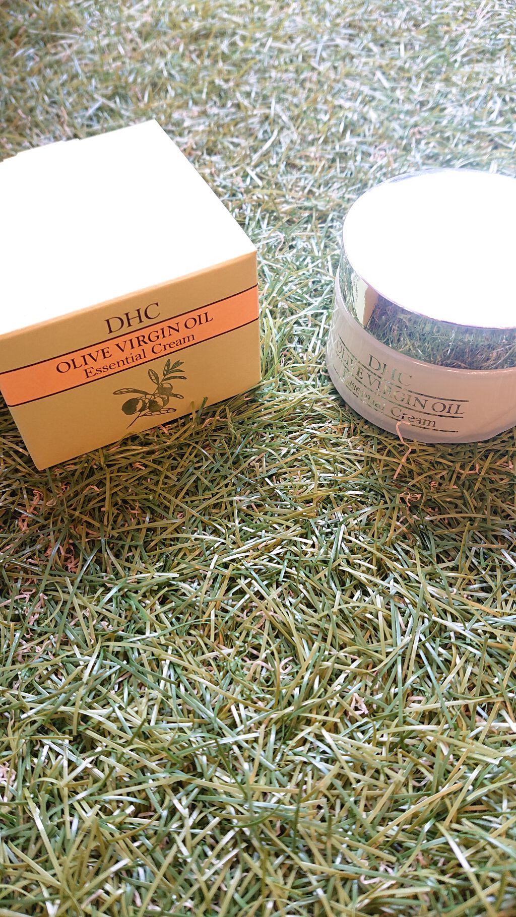 オリーブバージンオイル エッセンシャルクリーム/DHC/フェイスクリームを使ったクチコミ（1枚目）