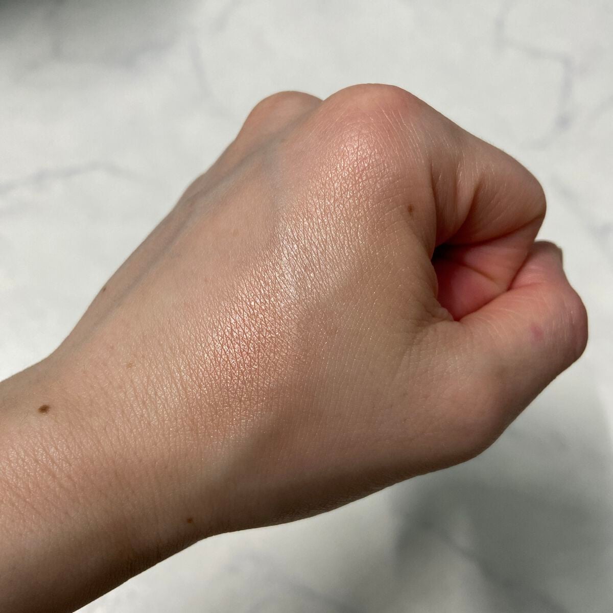 ままままーち on LIPS 「セザンヌ パールグロウチークP2肌はツヤっと仕上げたい!そんな..」(2枚目)